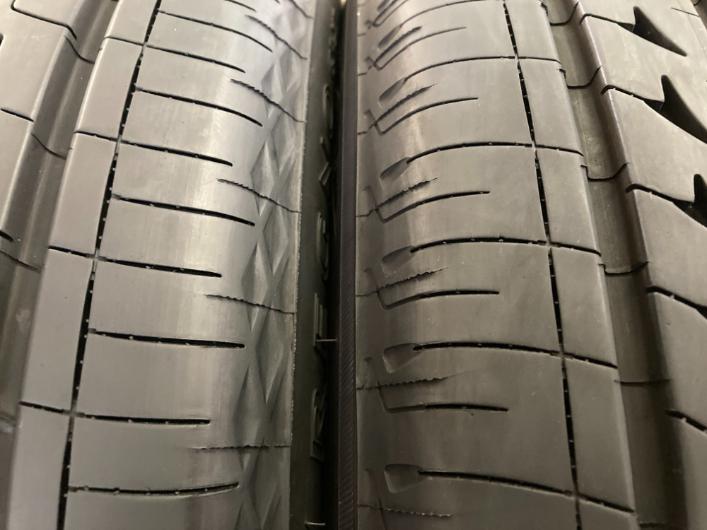お買い得！中古タイヤ！185/55R15 BRIDGESTONE REGNO ⅩⅡ 4本 作業代、消費税、廃タイヤ代、全て込み57200円！ お買い得！中古タイヤ！185/55R15 BRIDGESTONE REGNO ⅩⅡ 4本 作業代